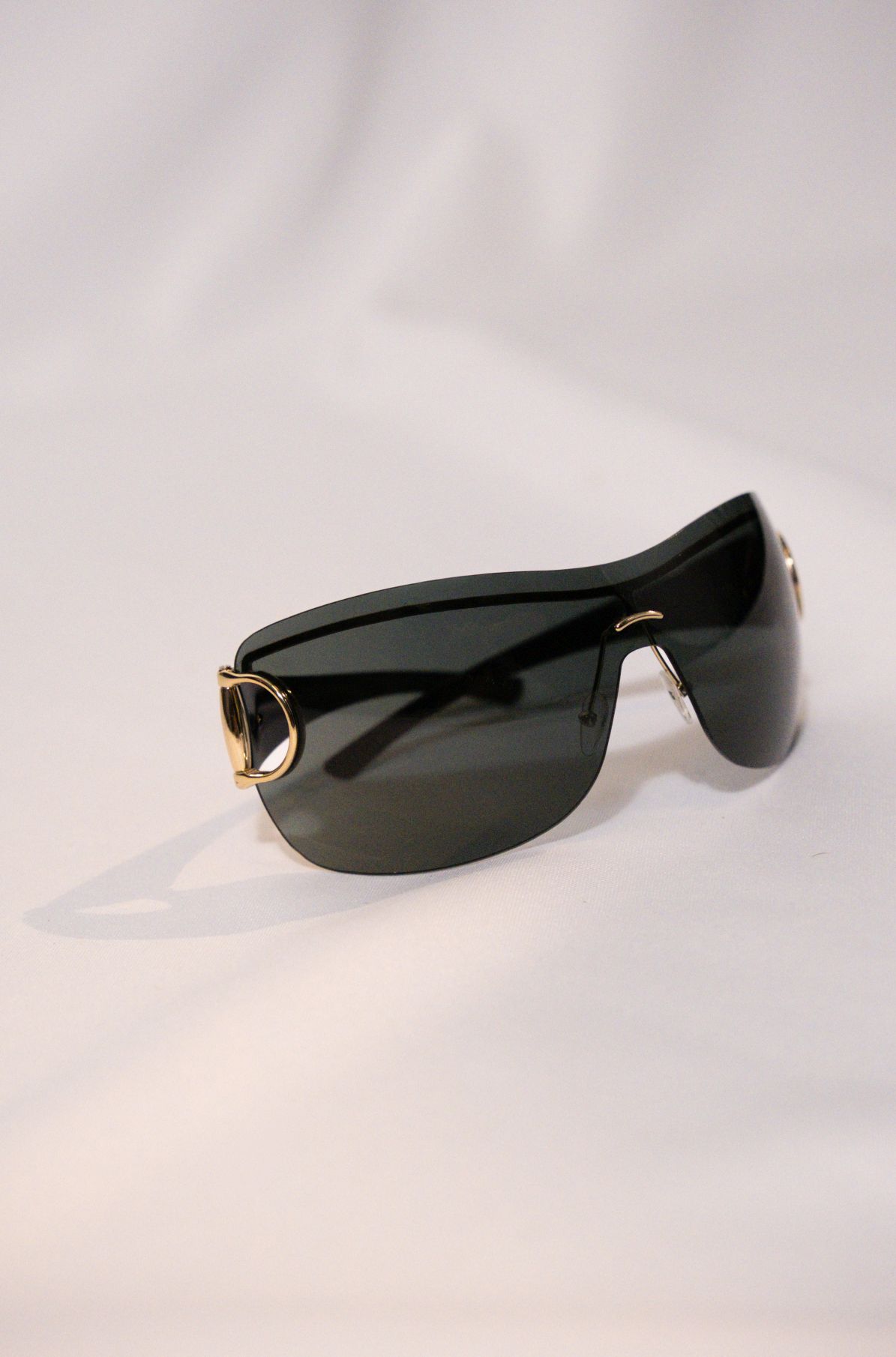 Gucci sunglasses frameless mask black & silver - Image 2